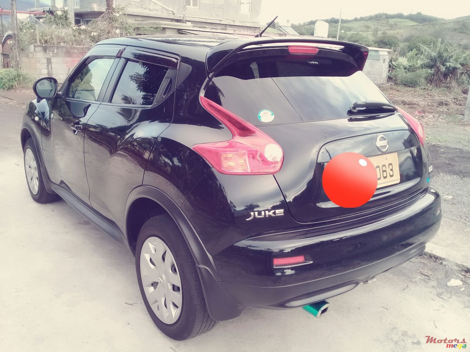 2012' Nissan Juke photo #2