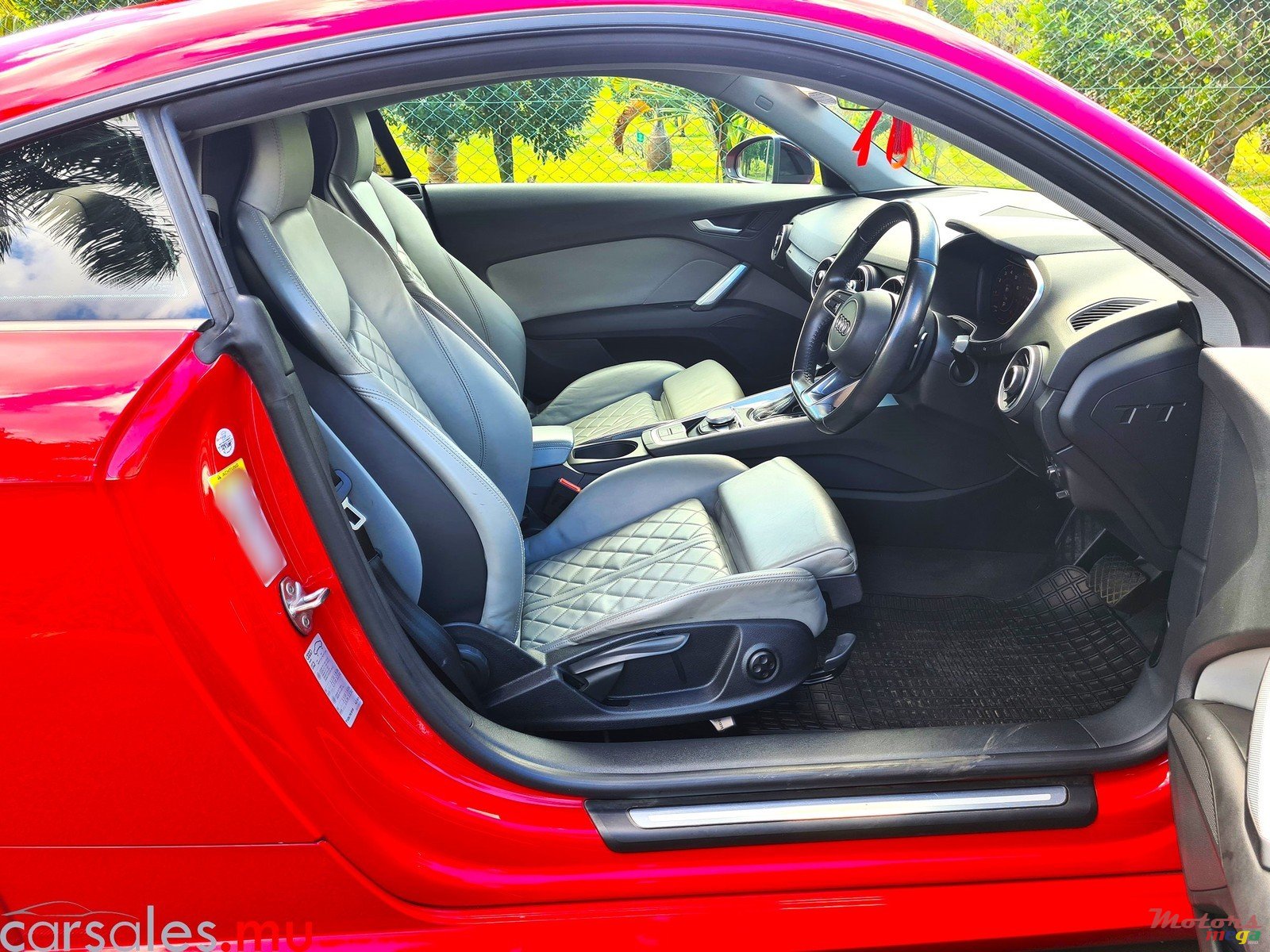 2016' Audi TT RS 2.0 TFSI photo #5