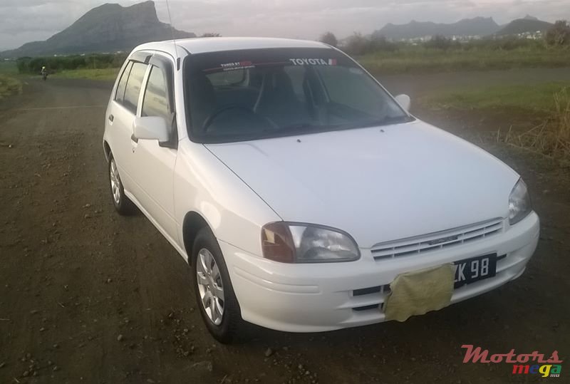 1998' Toyota Starlet photo #1