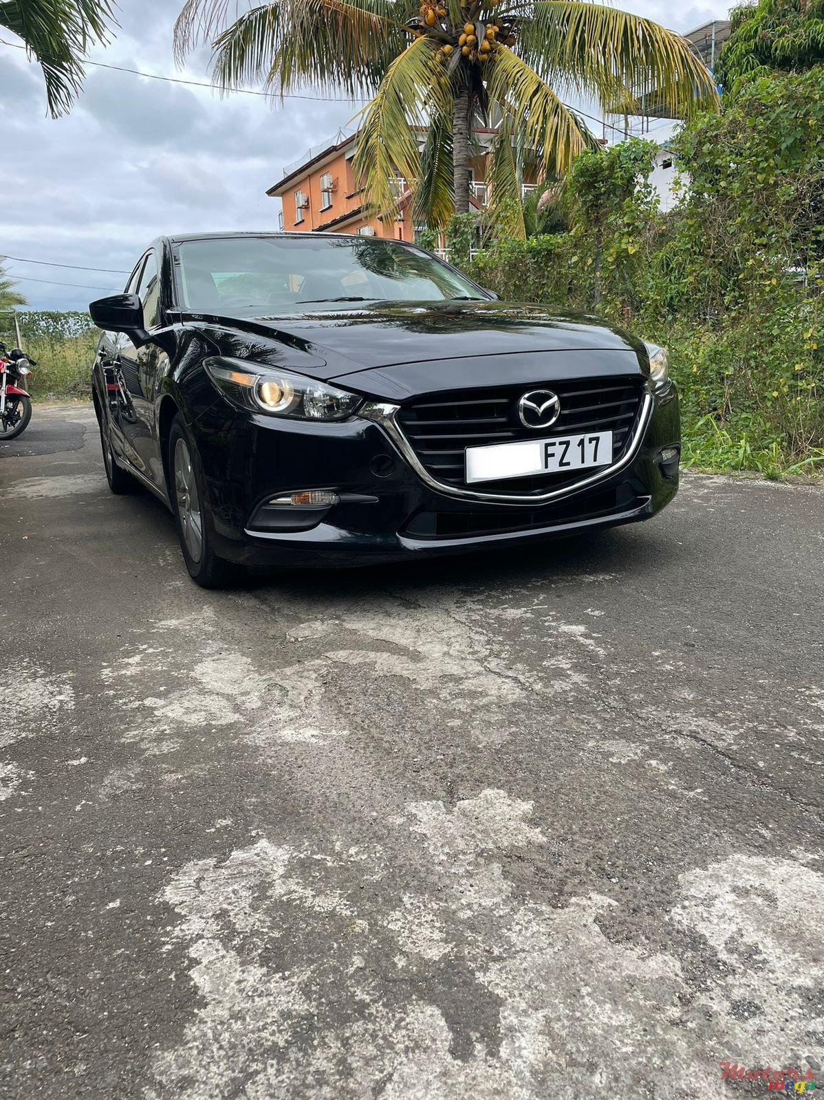 2017' Mazda 3 Skyactive photo #6