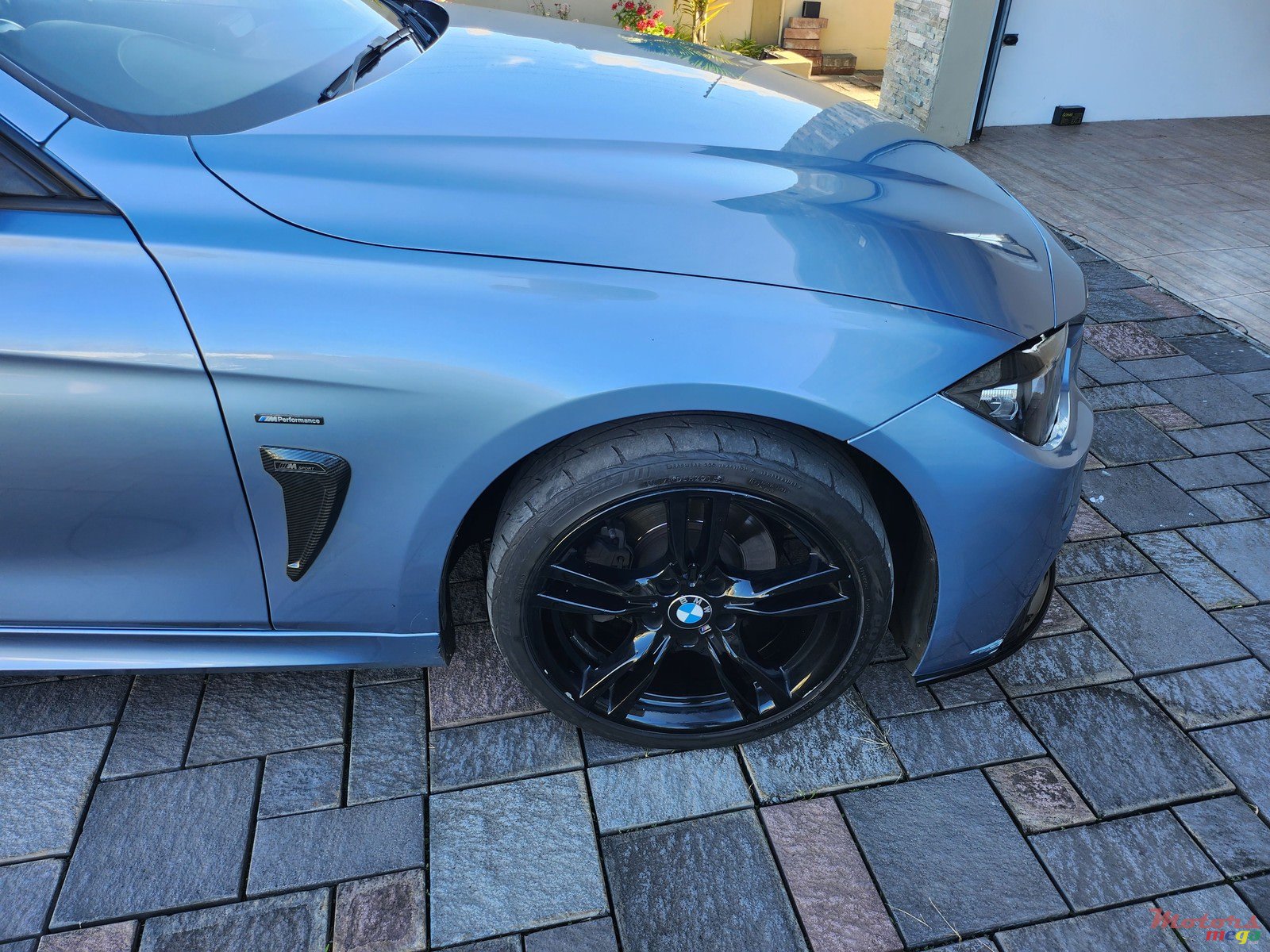 2014' BMW 316 photo #6