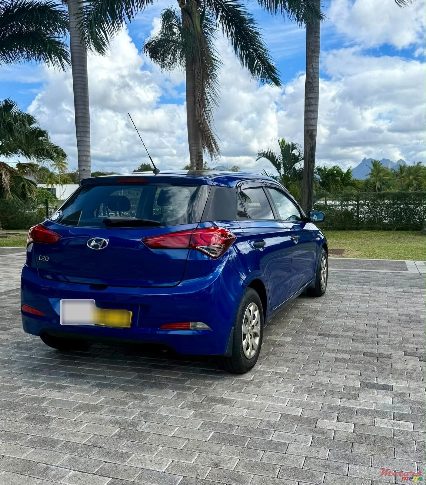 2015' Hyundai i20 photo #3