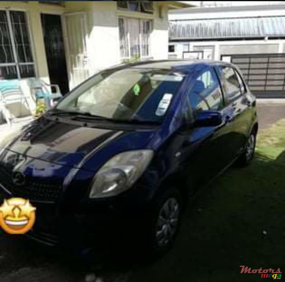 2005' Toyota Vitz no photo #2