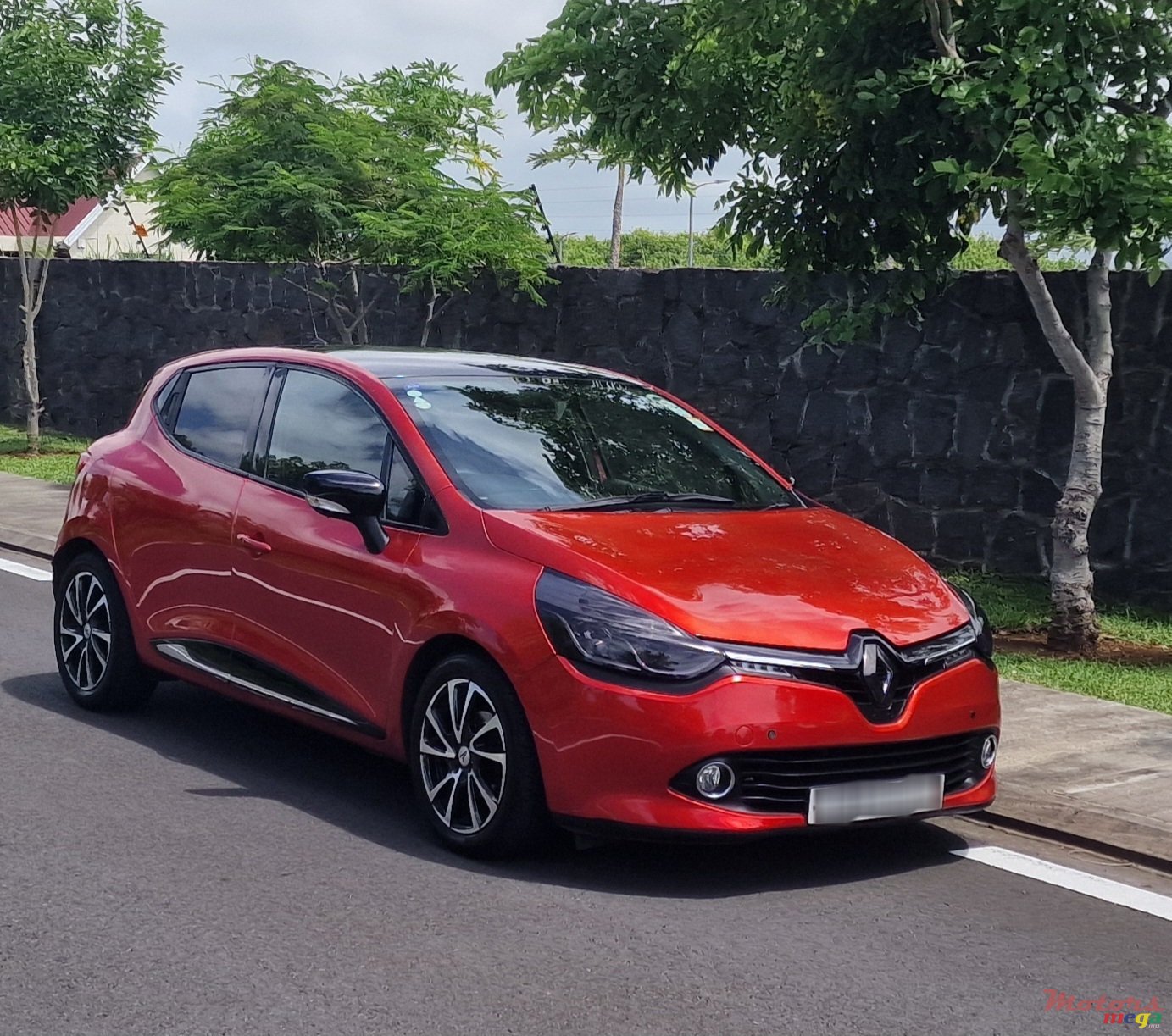 2014' Renault photo #1