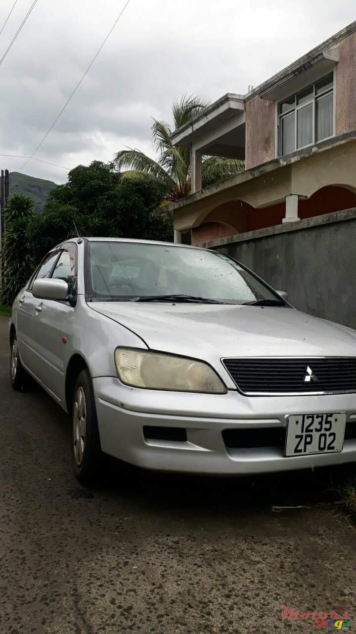 2002' Mitsubishi Lancer GLX photo #5