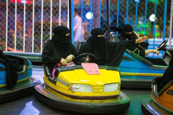 Saudi Arabian Women Use Bumper Cars To Practice Driving