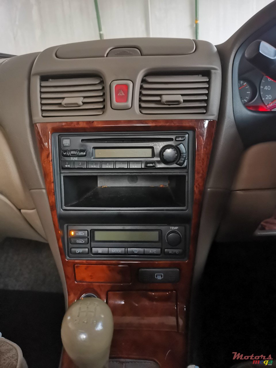 2005' Nissan Bluebird Slyphy photo #6