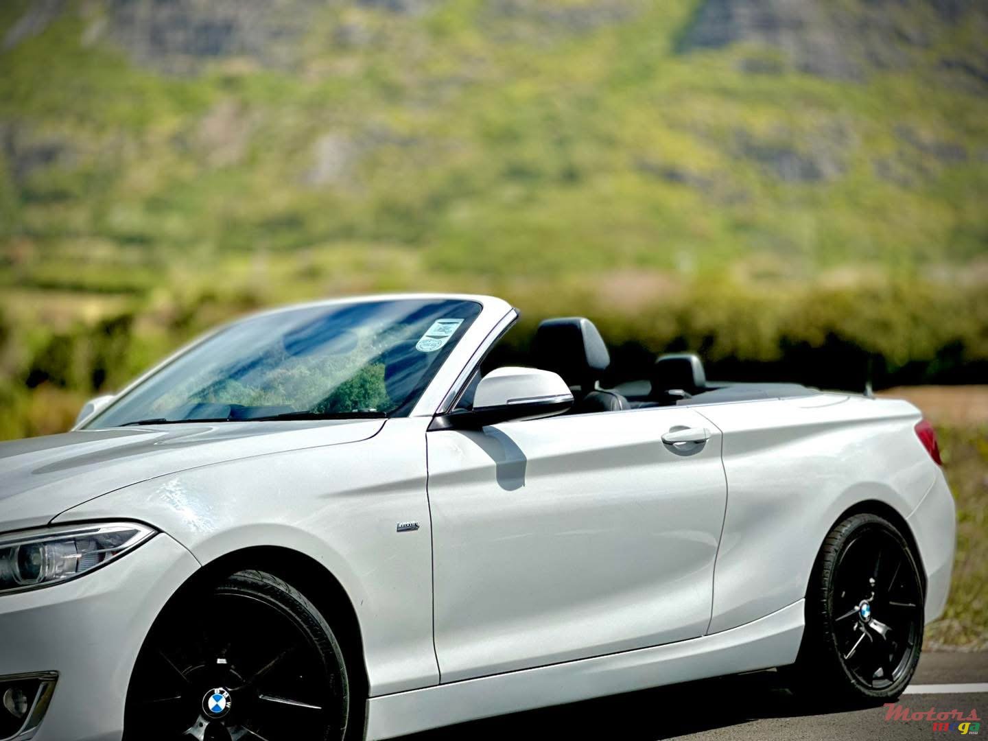 2016' BMW 218 photo #3