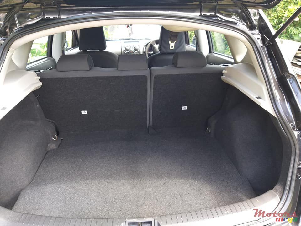 2007' Nissan Qashqai 1.6L photo #5