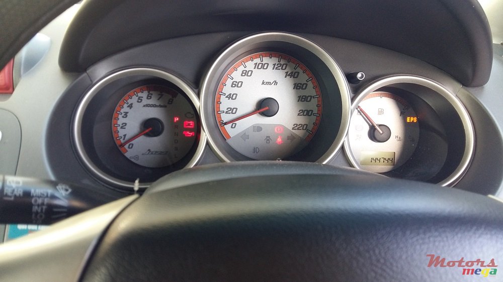 2004' Honda Jazz photo #5