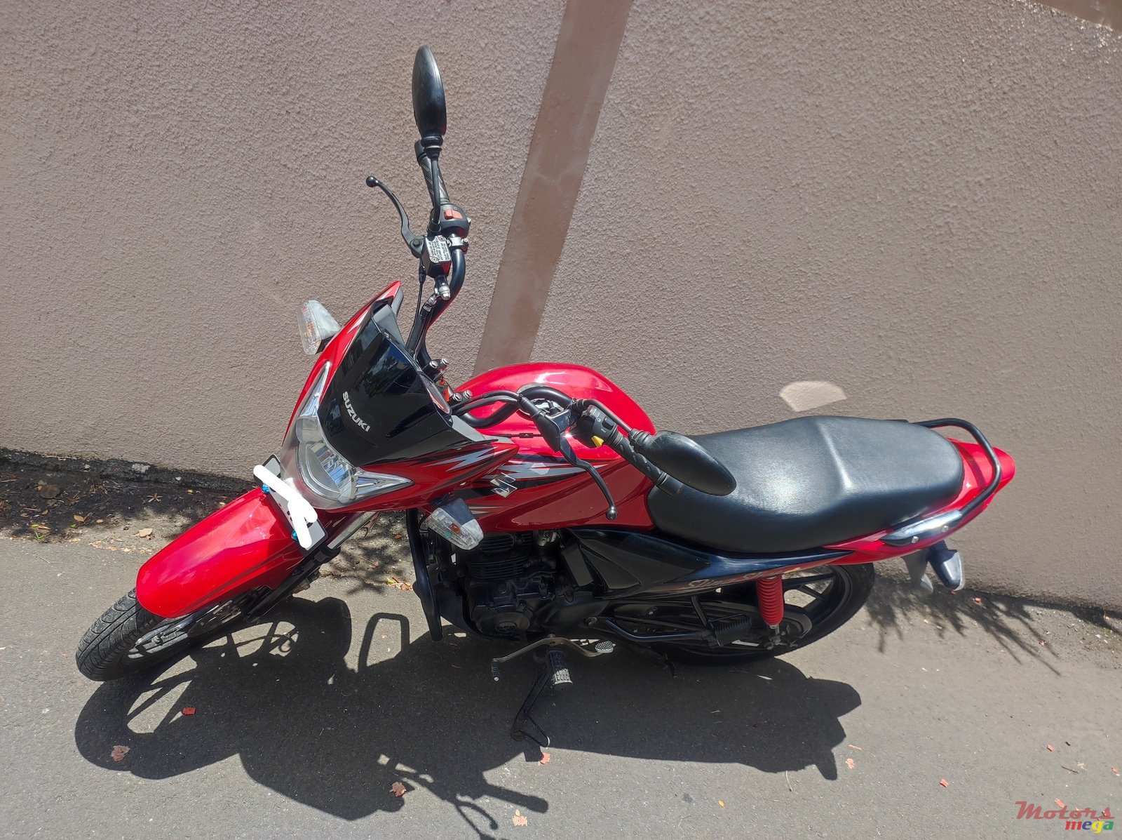 2016' Suzuki GT 125 Slingshot plus photo #2