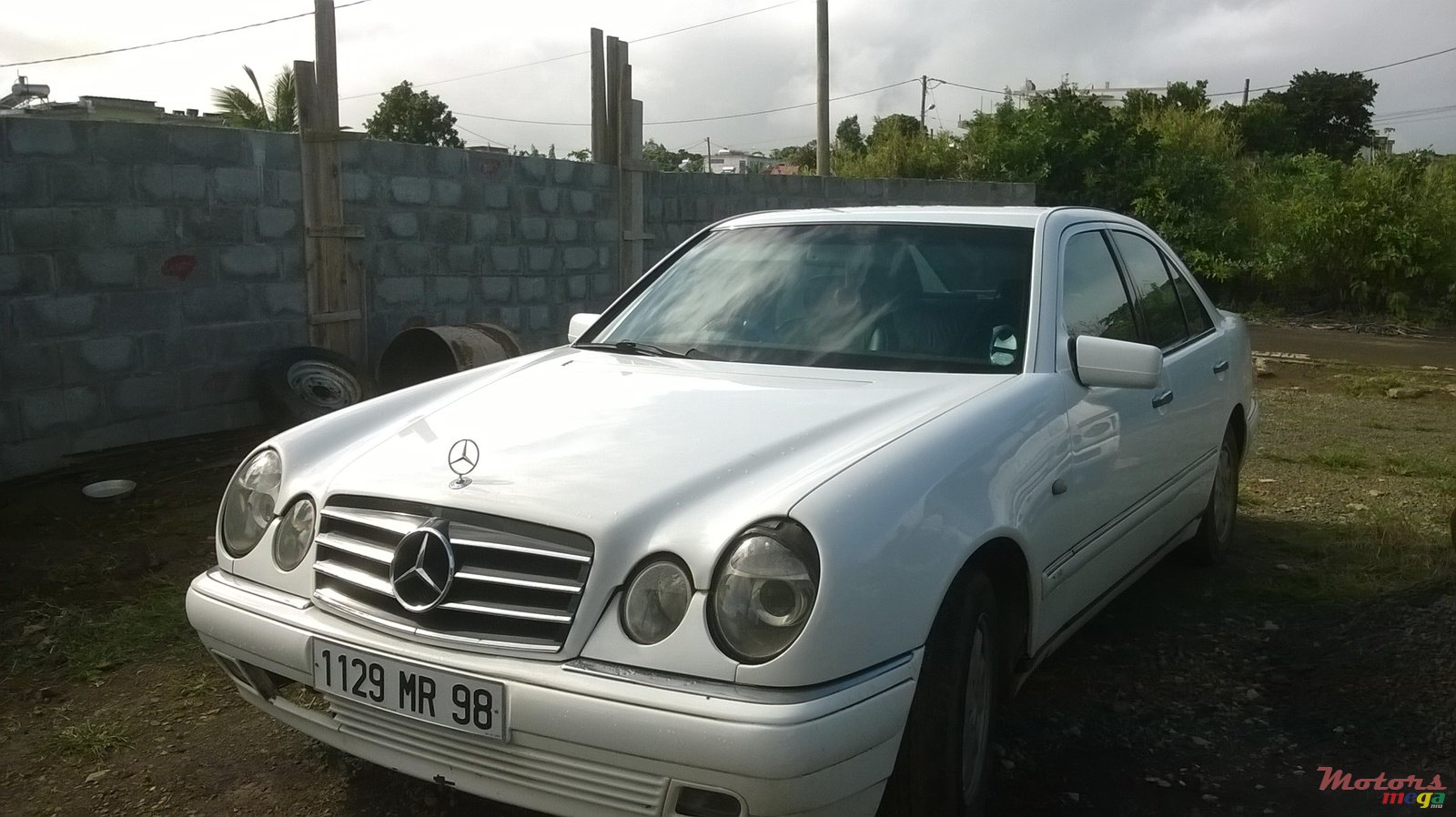 1998' X-Moto mercedes E270 photo #1