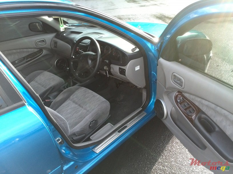 2001' Nissan Sunny photo #7
