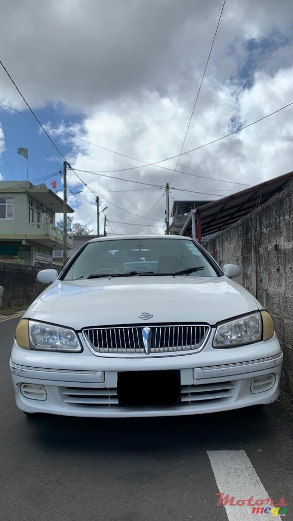 2002' Nissan Sunny photo #1