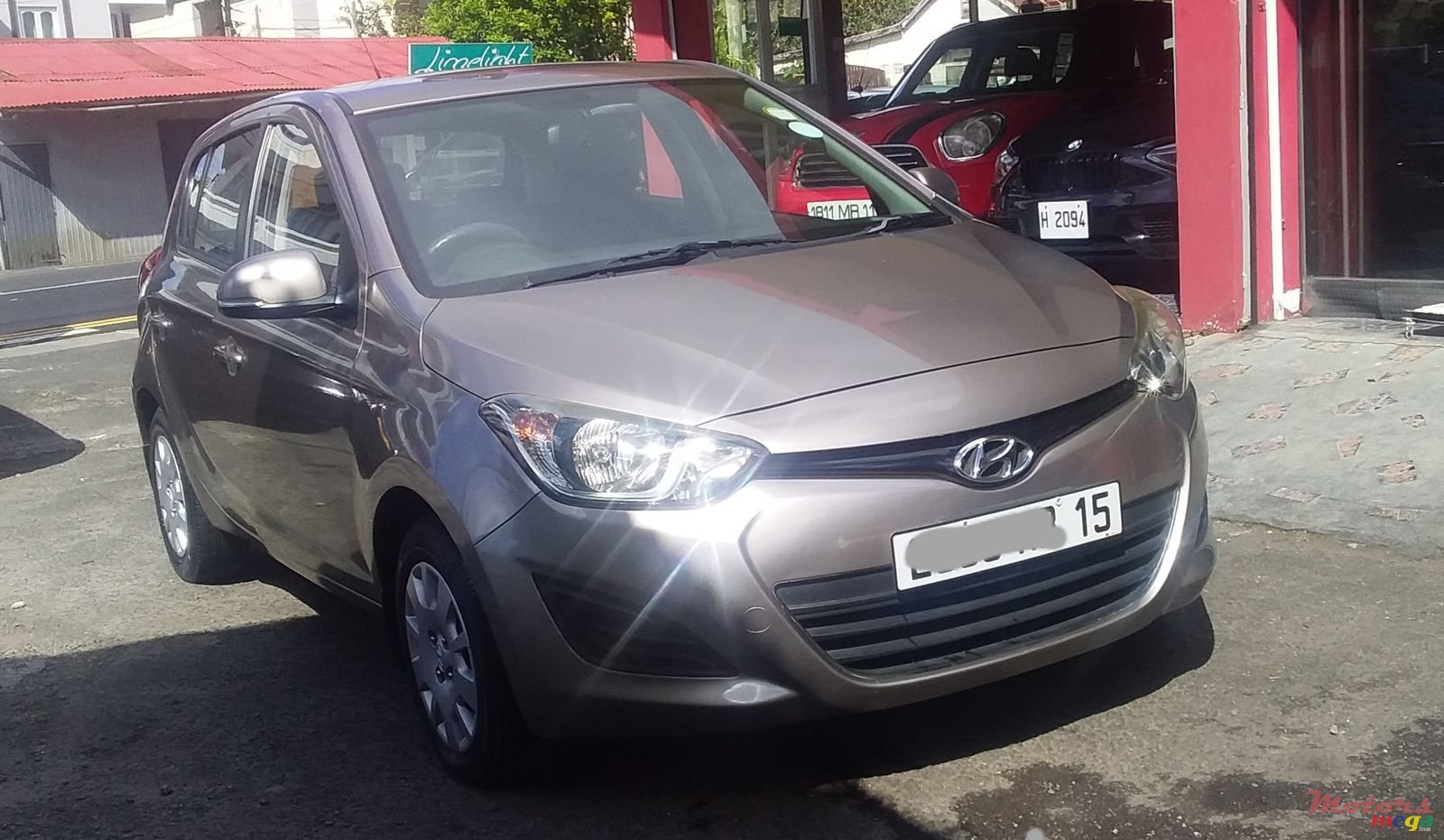 2015' Hyundai i20 photo #2