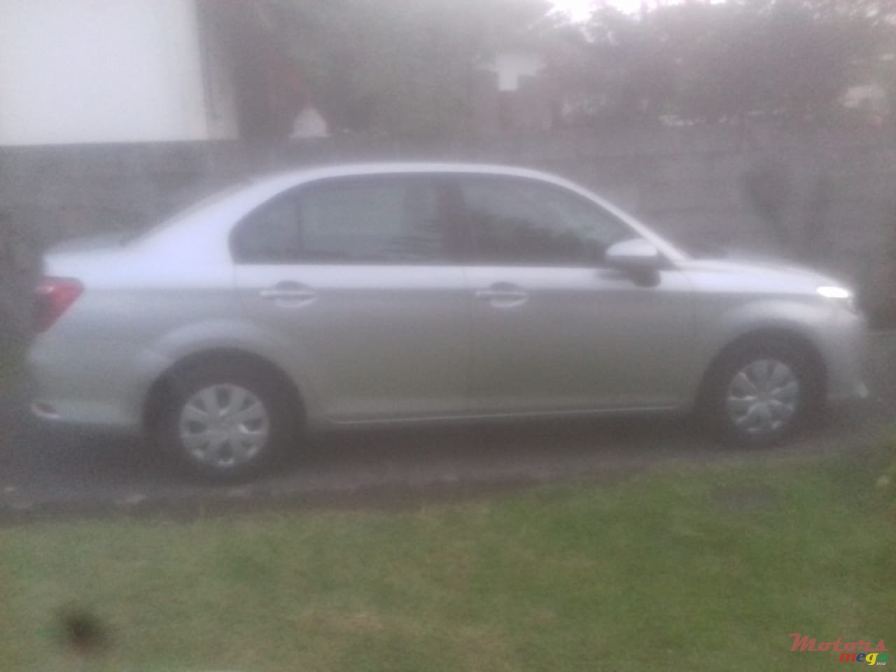 2015' Toyota Axio photo #3