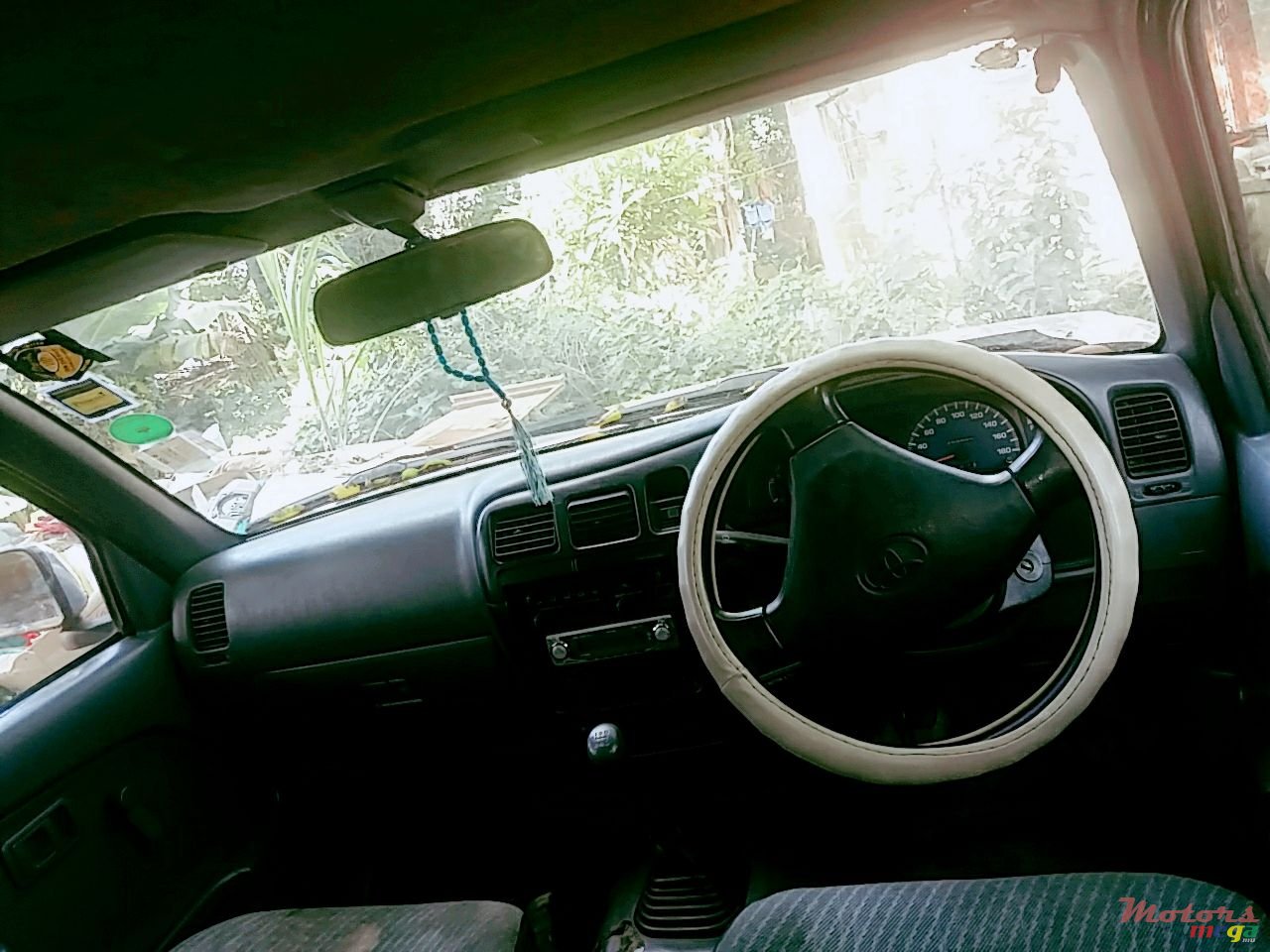 1999' Toyota Hilux photo #3
