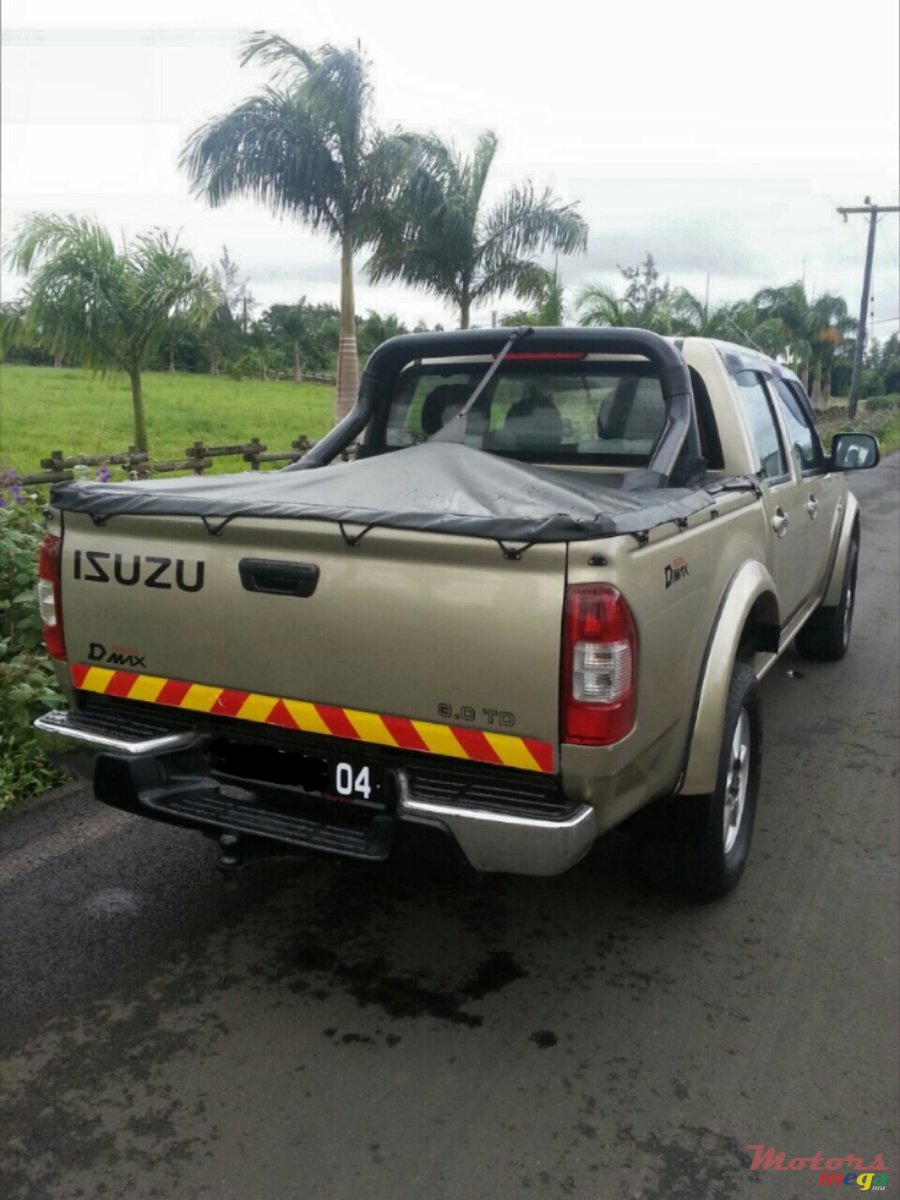2004' Isuzu D-Max 3.0 full executive 4x4 photo #2