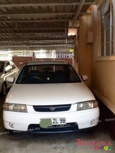 1998' Mazda 323 photo #1