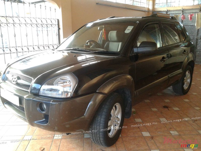 2006' Hyundai Tucson photo #2