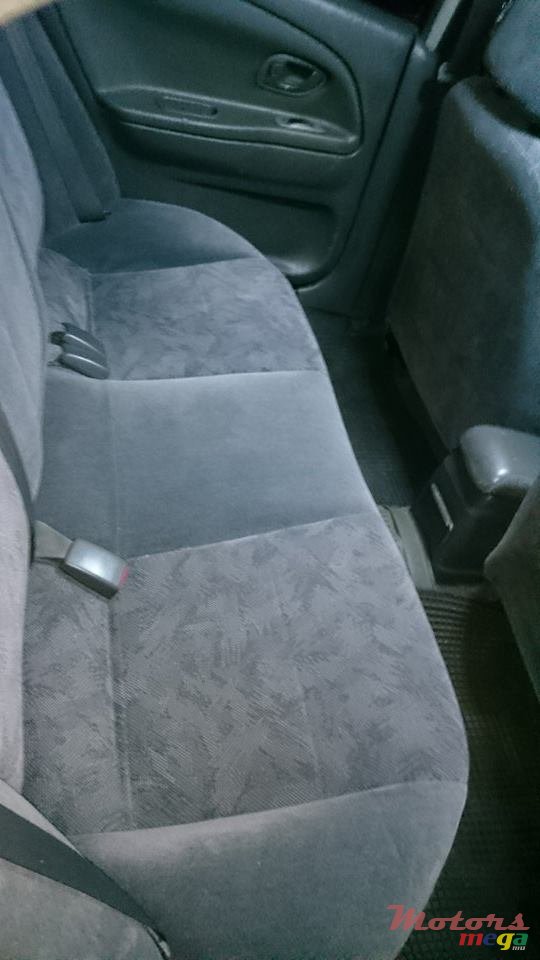 1998' Mitsubishi Lancer photo #3