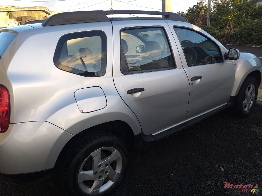 2015' Renault Duster photo #2
