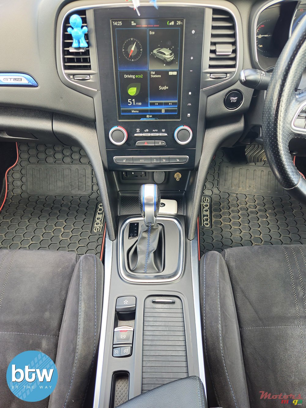 2017' Renault Megane GT Line photo #7