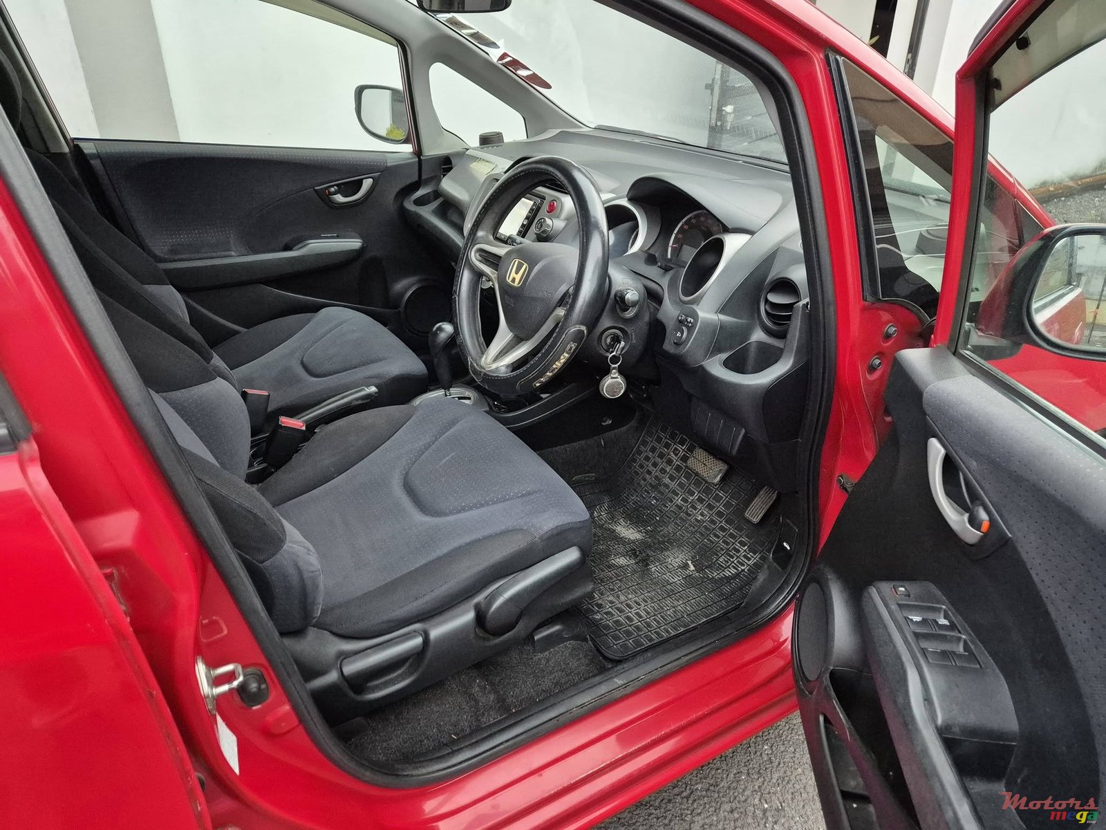 2010' Honda Fit photo #3