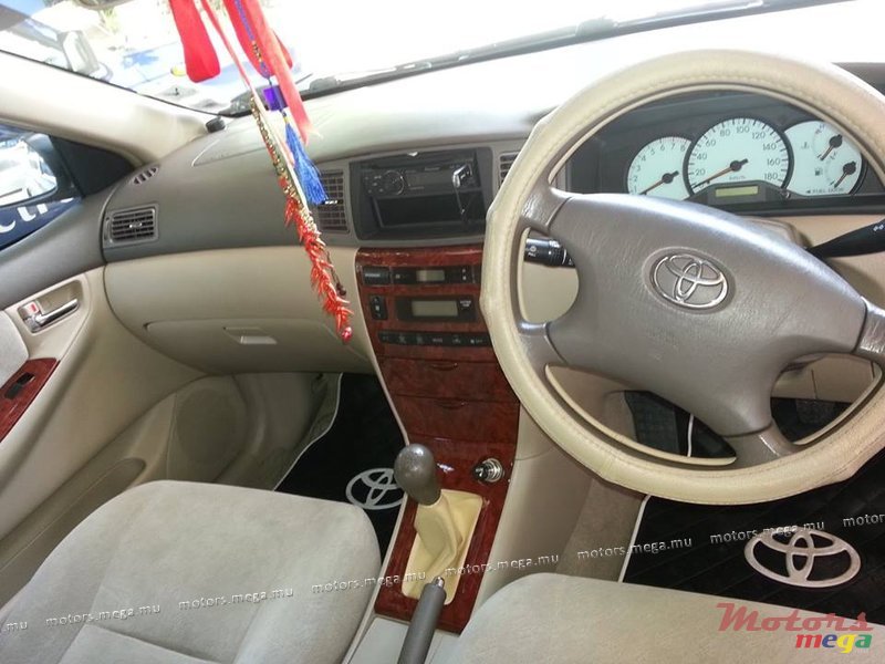 2002' Toyota photo #2