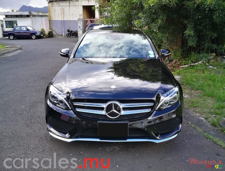 2014' Mercedes-Benz C-Class C 180 photo #1