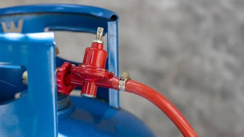 Nouveau règlement pour distinguer visuellement les bonbonnes de gaz domestiques et commerciales à partir d’avril 2026