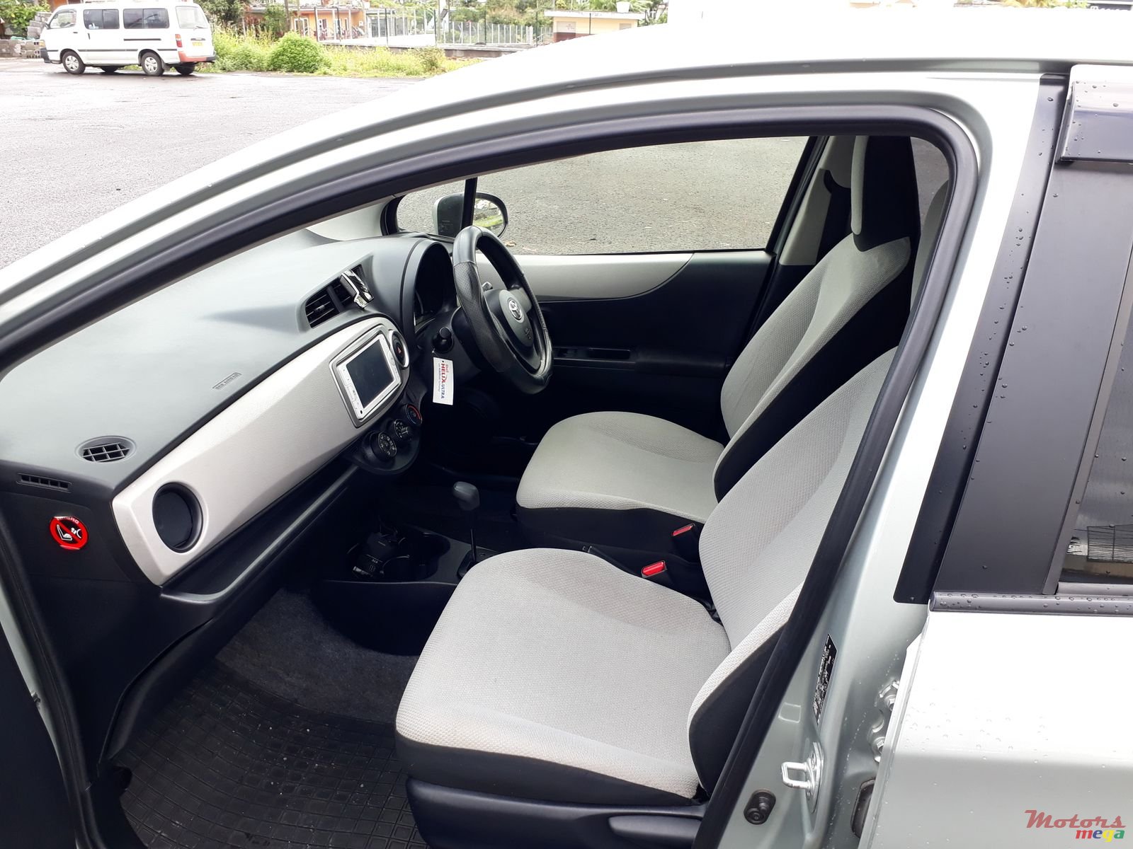 2012' Toyota Vitz New model photo #3