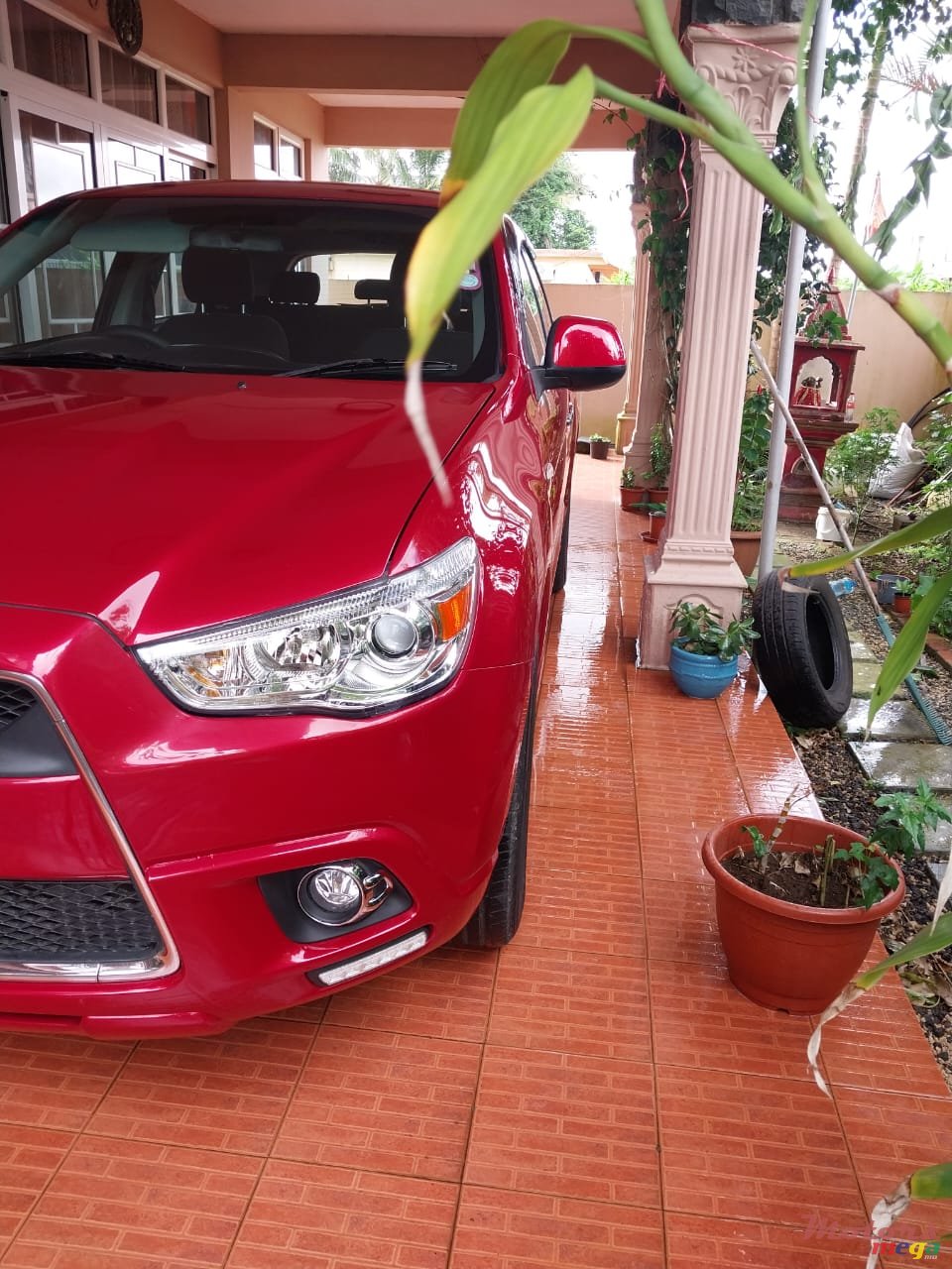 2013' Mitsubishi ASX photo #3