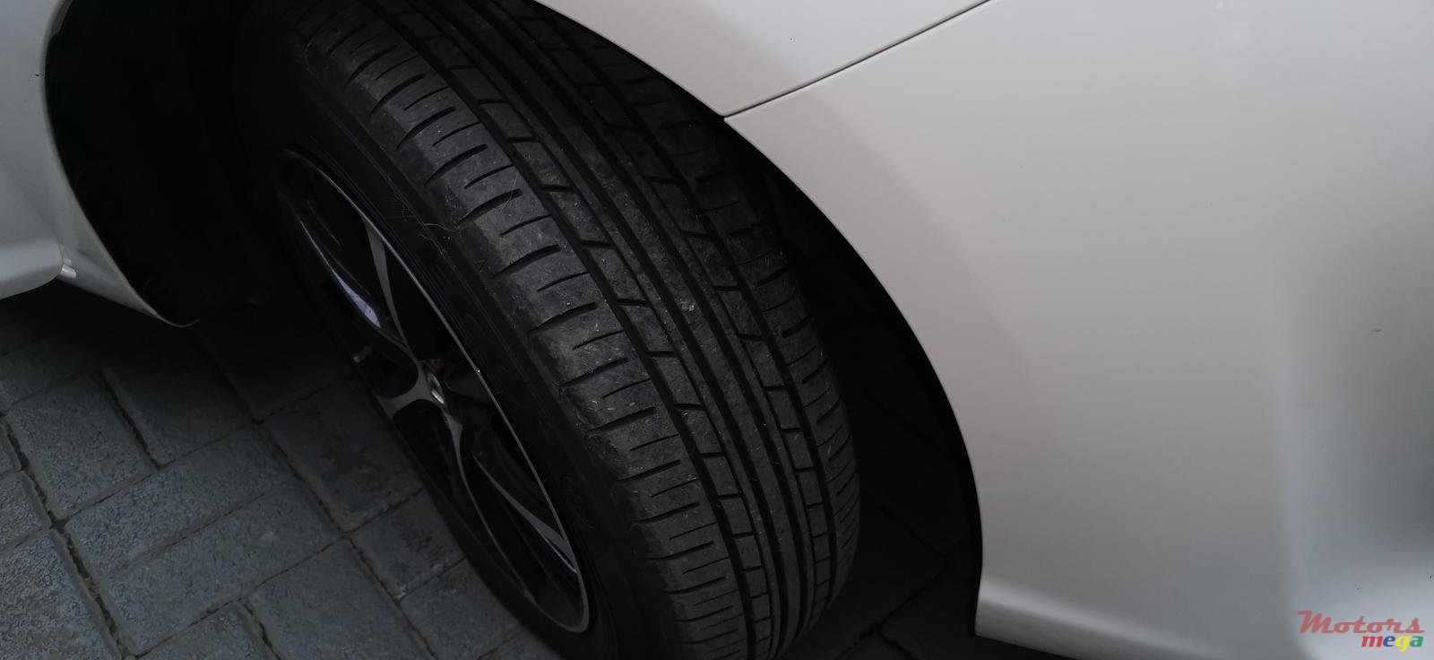 2016' Toyota Axio photo #7