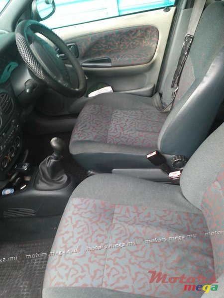 1997' Renault Megane photo #2