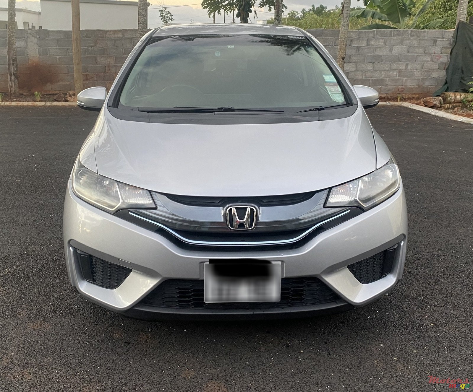 2015' Honda Fit Hybrid photo #1