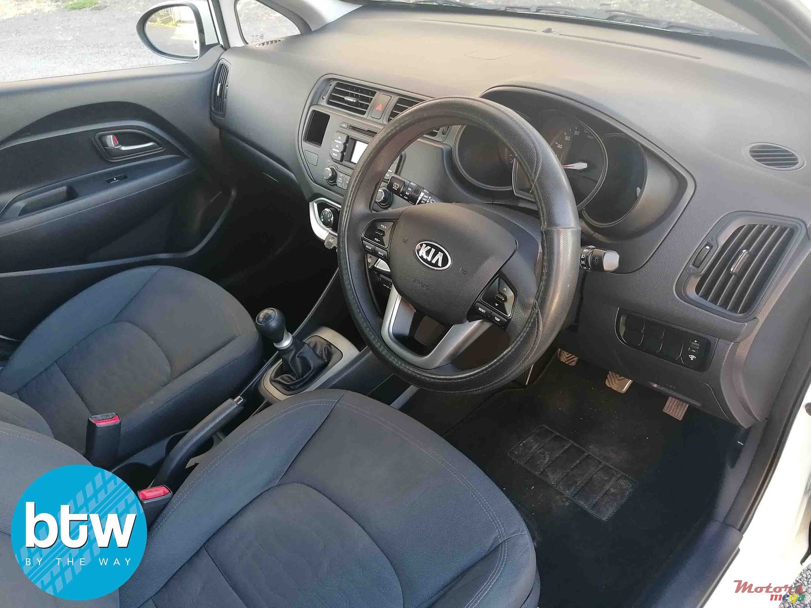 2013' Kia Rio photo #6