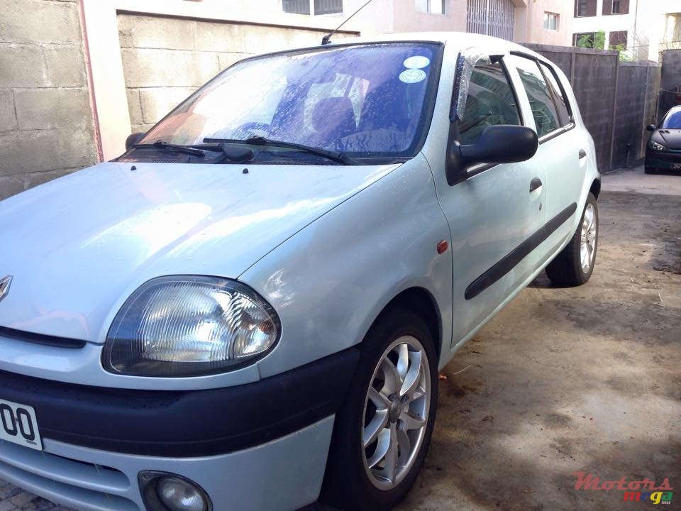 2000' Renault Clio no photo #1