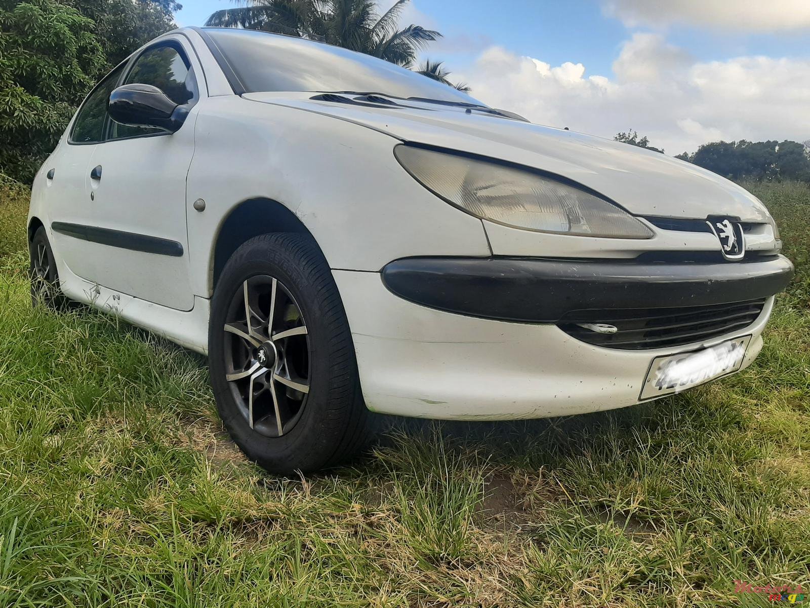 2001' Peugeot 206 photo #1