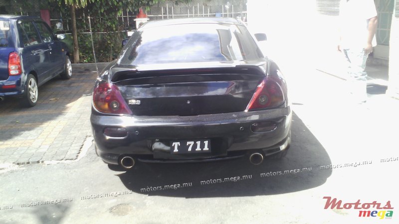 2004' Hyundai photo #2