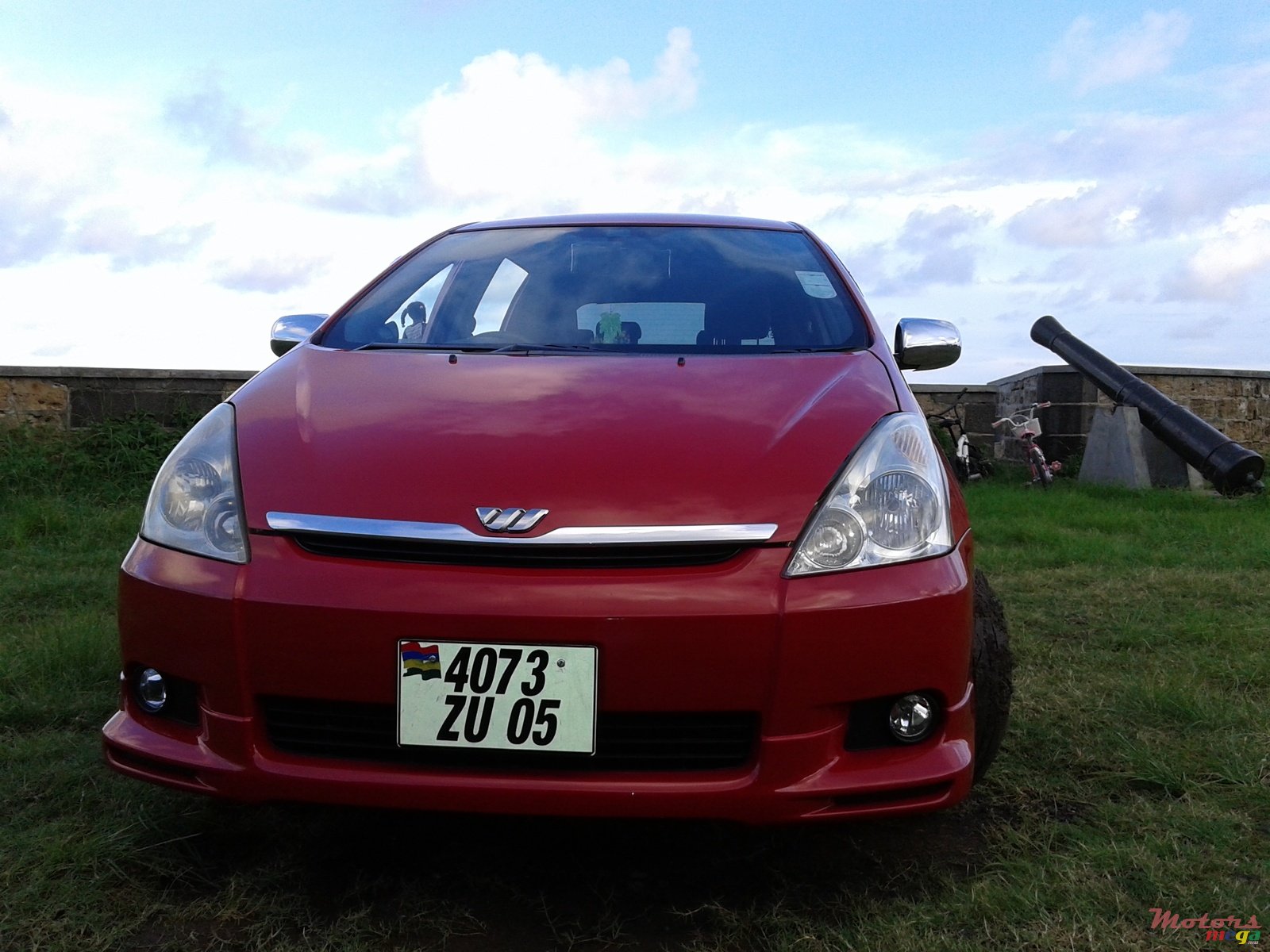 2005' Toyota XA photo #1