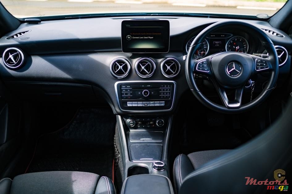 2016' Mercedes-Benz A 180 photo #4