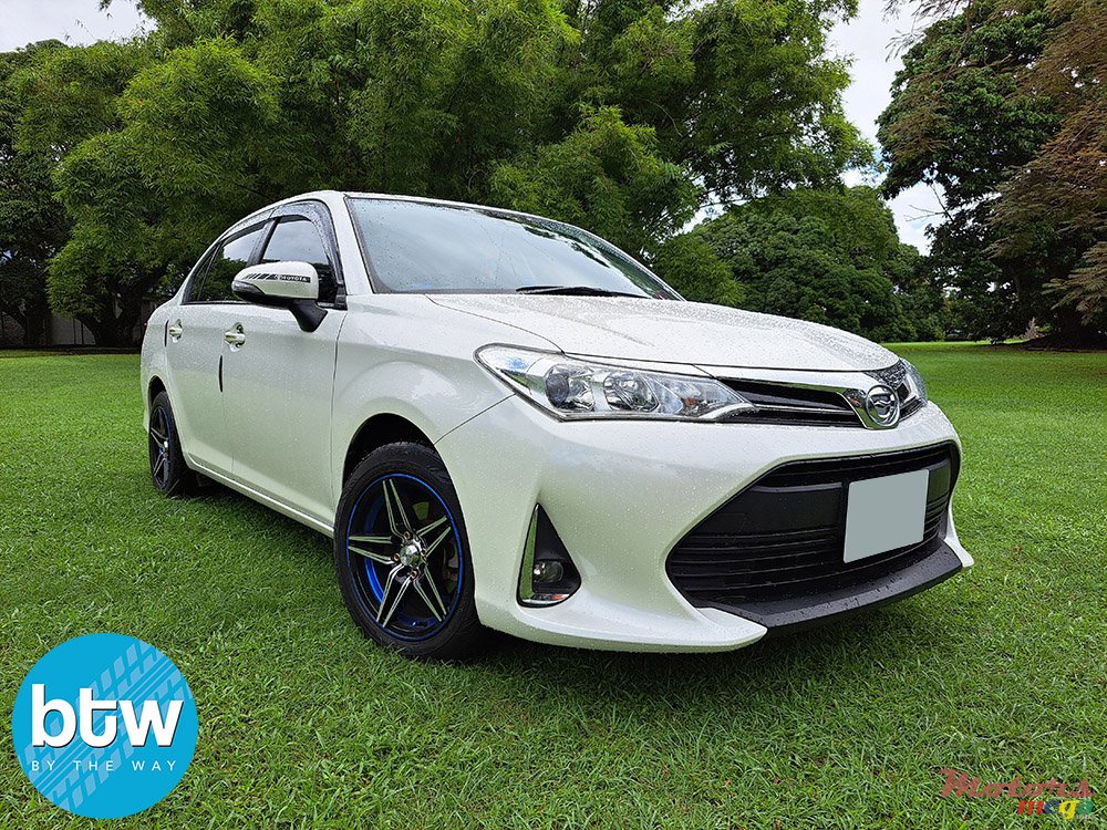 2019' Toyota Axio photo #1