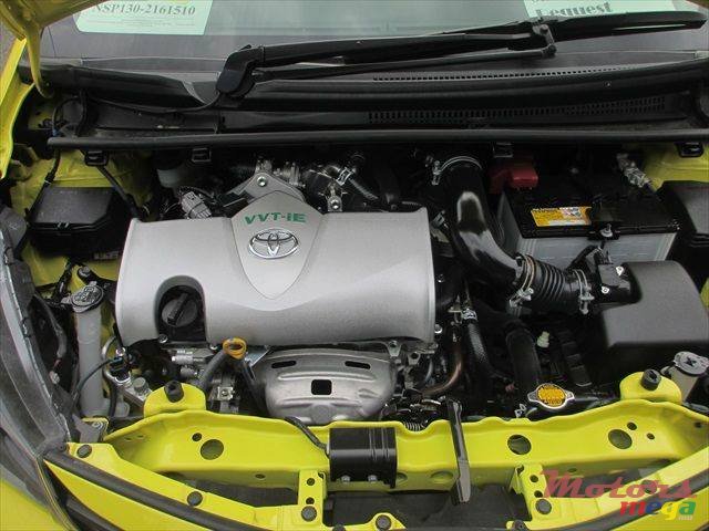 2014' Toyota Vitz photo #4