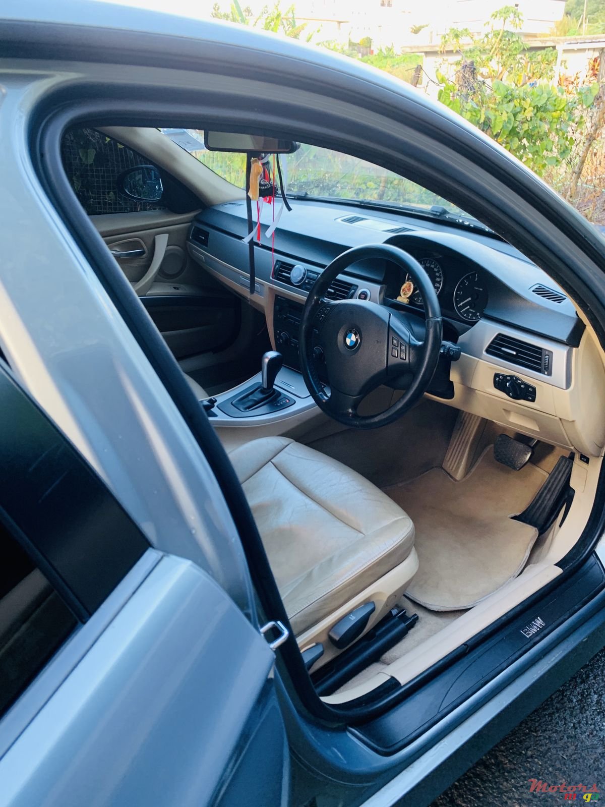 2005' BMW 320 photo #6