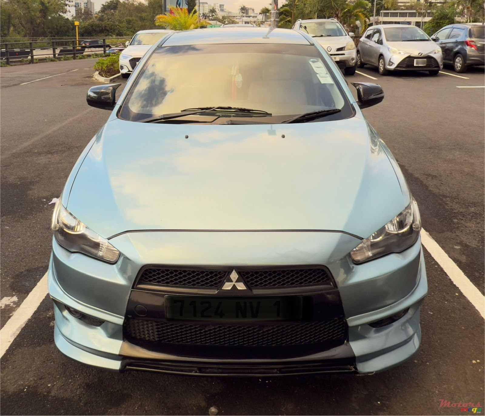 2011' Mitsubishi Lancer EX photo #1