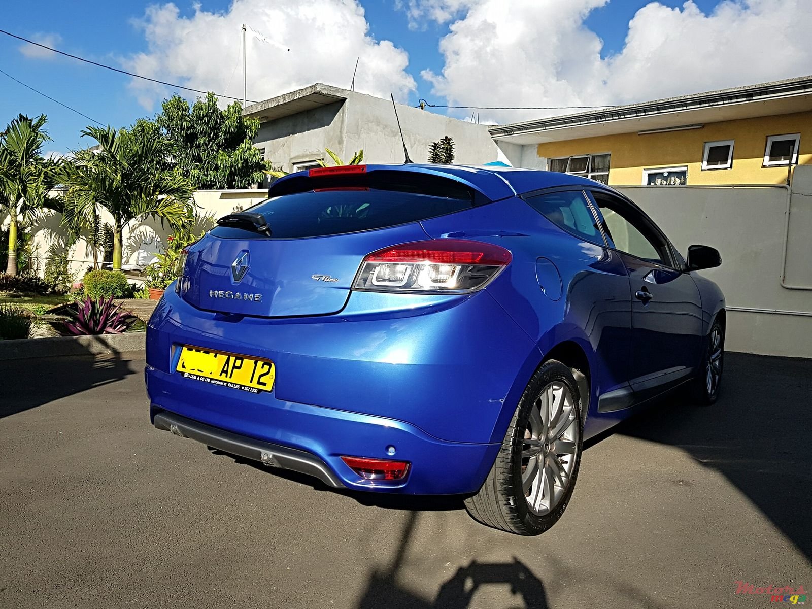 2012' Renault Megane GT line photo #2