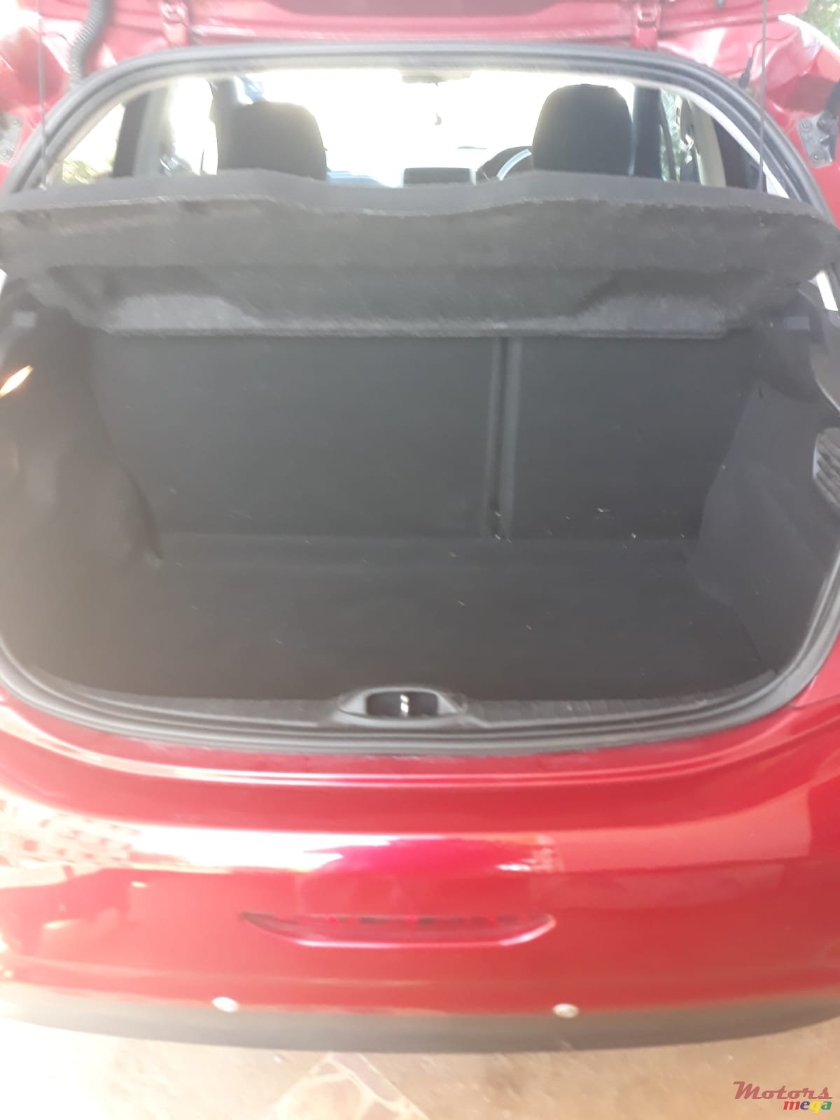 2014' Peugeot 208 photo #4