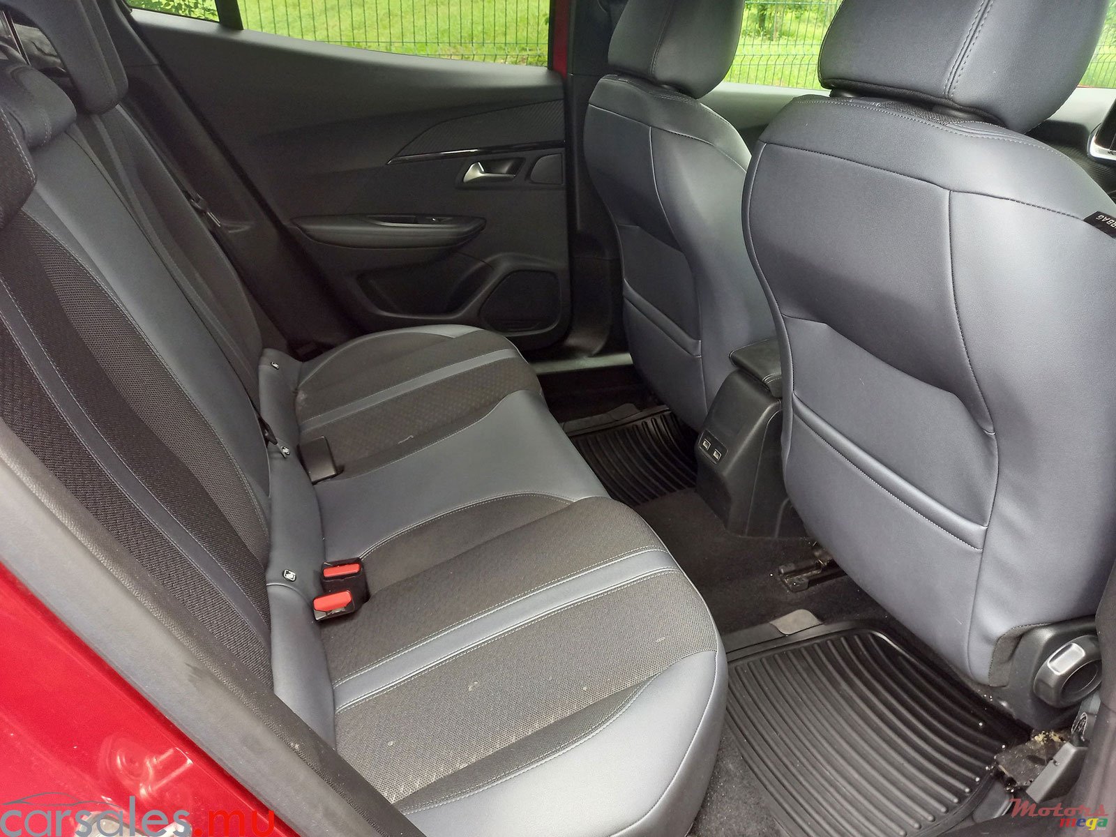 2021' Peugeot 2008 Allure 1.2T photo #6