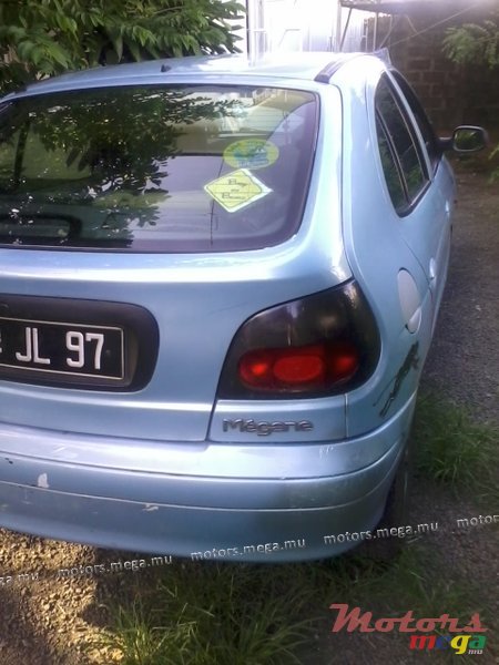 1997' Renault Megane photo #1